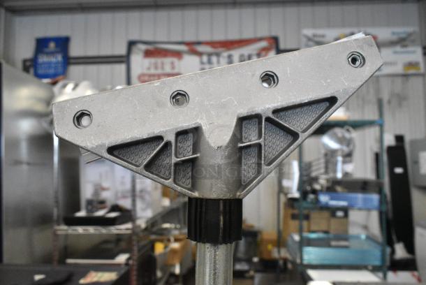 BRAND NEW SCRATCH AND DENT! 697LAV8SCR60 Lavex 8" Heavy-Duty Floor Scraper with 60" Handle - Image 4 of 5