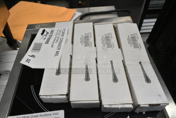 6 BRAND NEW SCRATCH AND DENT! Various Items Including 92563813 Nemco 56381-3 1/2" Green Push Block Cleaning Gasket, 4 Box of 12 267270005 Choice Milton 7 1/2" 18/0 Stainless Steel Medium Weight Dinner Fork, 407SSMXB8 Choice 8 Qt. Standard Stainless Steel Mixing Bowl. 6 Times Your Bid! - Image 5 of 10