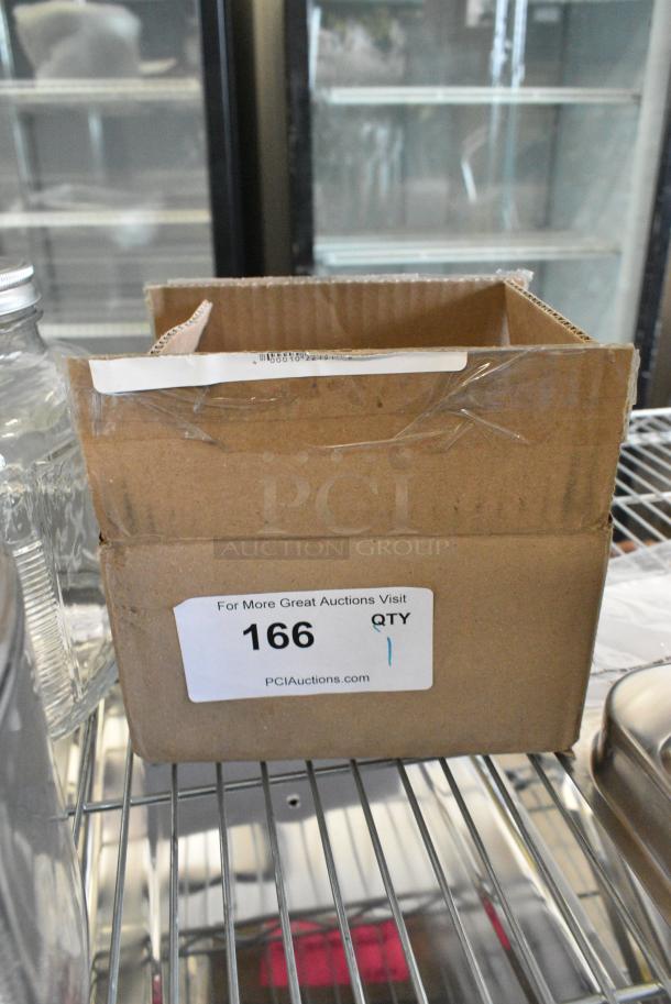 BRAND NEW SCRATCH AND DENT! Box of Avantco 178CLIP Refrigeration Shelf Clip - Image 2 of 6