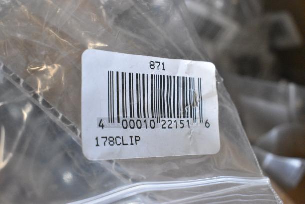 BRAND NEW SCRATCH AND DENT! Box of Avantco 178CLIP Refrigeration Shelf Clip - Image 6 of 6
