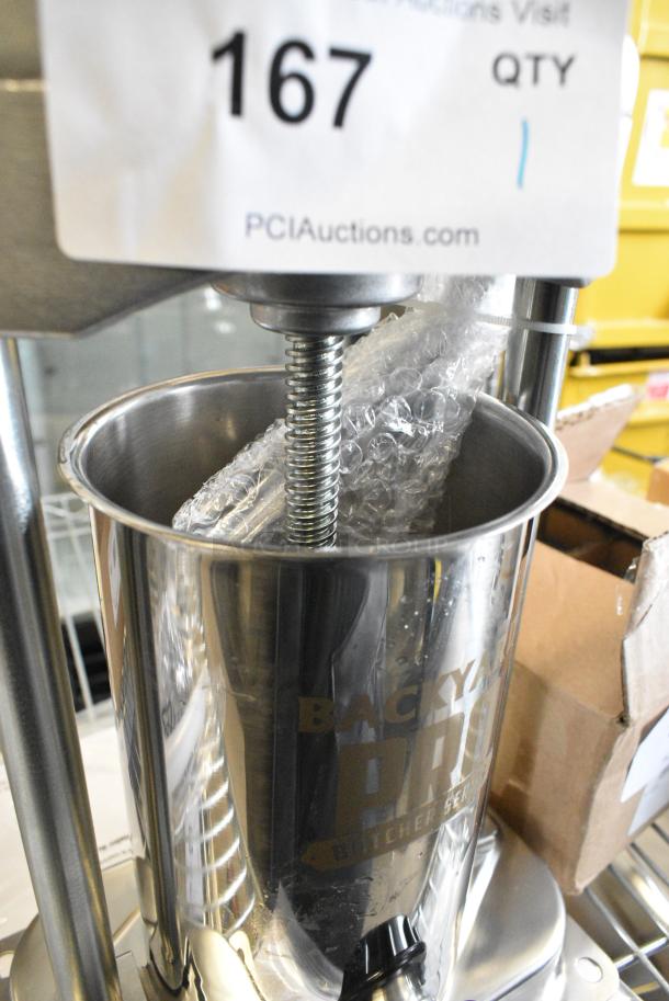 BRAND NEW SCRATCH AND DENT! Backyard Pro Butcher Series 554BSSS5V SS-5V 5 lb. Vertical Manual Sausage Stuffer - Image 6 of 9