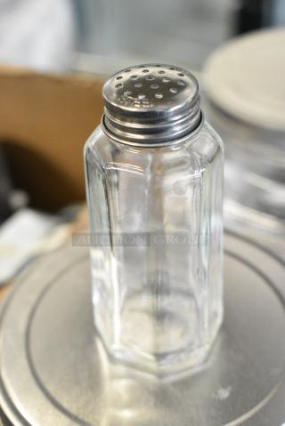BRAND NEW SCRATCH AND DENT! Box of 12 Tablecraft 157S&P 2 oz. Flat Paneled Salt and Pepper Shaker