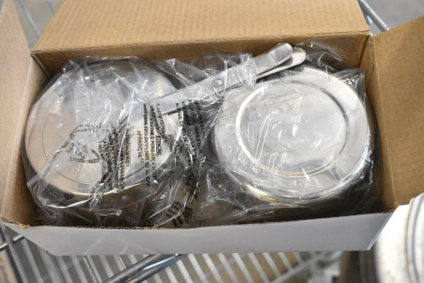BRAND NEW SCRATCH AND DENT! Stainless Steel Chafer w/ Drop In and Sternos. - Image 4 of 7