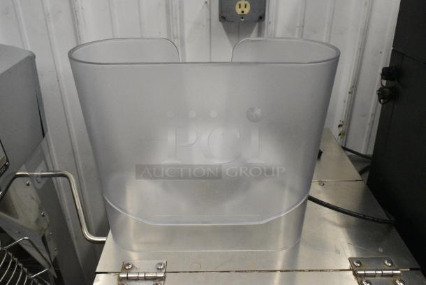 Taylor SB24-12 Metal Commercial Countertop Frozen Beverage Blender Machine. 115 Volts, 1 Phase. Tested and Powers On But Parts Do Not Move - Image 2 of 6