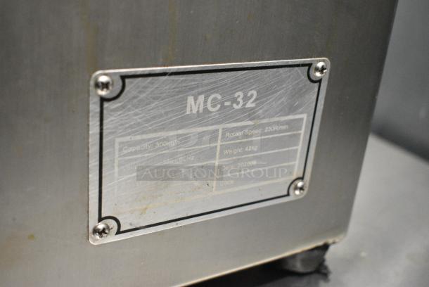 PrepLine MC-32 Stainless Steel Commercial Countertop Meat Grinder. 115 Volts, 1 Phase. Tested and Working! - Image 7 of 7