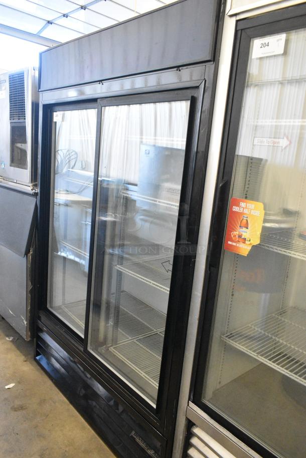 Beverage Air MT45 Metal Commercial 2 Door Reach In Cooler Merchandiser. 115 Volts, 1 Phase. Tested and Working! - Image 1 of 5