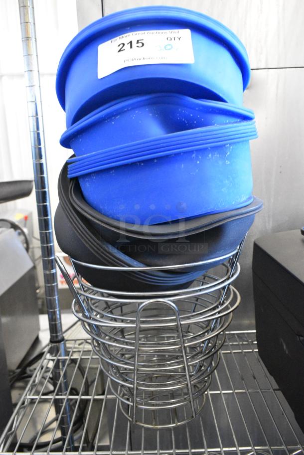 ALL ONE MONEY! Lot of 20 Various Items Including Metal Frames and Round Pan Liners - Image 1 of 4