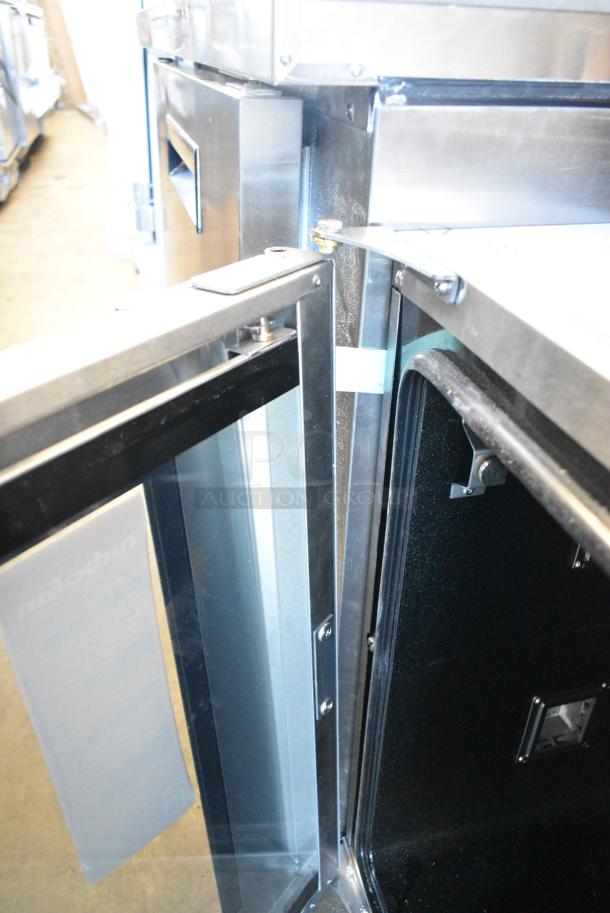 BRAND NEW SCRATCH AND DENT! Moffat Turbofan Stainless Steel Commercial Half Size Convection Oven. 208-240 Volts, 1 Phase. - Image 5 of 7