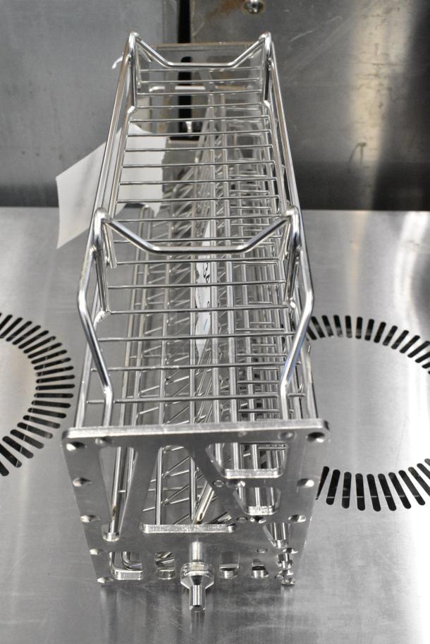 BRAND NEW SCRATCH AND DENT! 112140486 Henny Penny Half Size Tiered Basket Kit with Left and Right Basket - Image 4 of 5