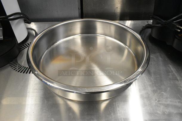 6 BRAND NEW SCRATCH AND DENT! 922EC14FP Acopa 6.5 Qt. Supreme Round Chafer Food Pan. 6 Times Your Bid! - Image 2 of 4