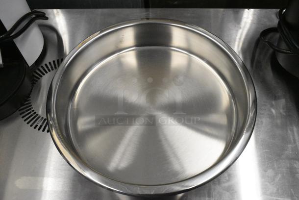 6 BRAND NEW SCRATCH AND DENT! 922EC14FP Acopa 6.5 Qt. Supreme Round Chafer Food Pan. 6 Times Your Bid! - Image 3 of 4