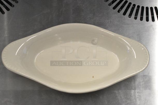 3 BRAND NEW SCRATCH AND DENT! Box of 4 4024534WH Acopa 8 oz. Ivory (American White) Oval Stoneware Rarebit. 3 Times Your Bid! - Image 3 of 4