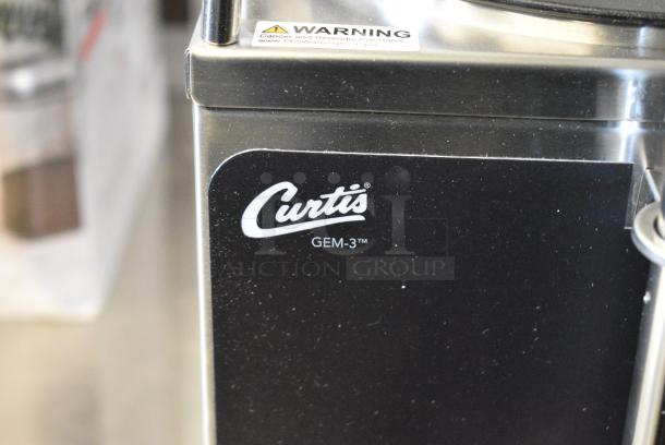 2 BRAND NEW SCRATCH AND DENT! Curtis GEM-3 Stainless Steel Coffee Server. 2 Times Your Bid! - Image 3 of 8
