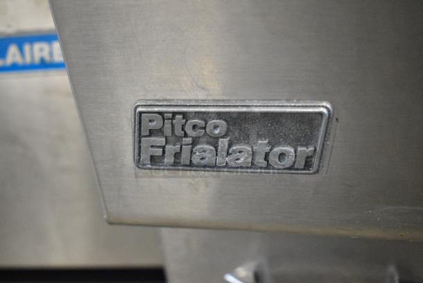 Pitco Frialator Stainless Steel Commercial Floor Style Natural Gas Powered Deep Fat Fryer w/ 2 Metal Fry Baskets. 122,000 BTU. - Image 5 of 7