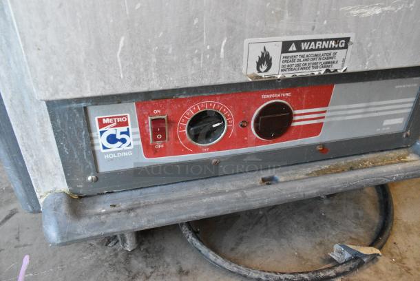 Metro Metal Heated Holding Cabinet on Commercial Casters. 120 Volts, 1 Phase. Cannot Test Due To Plug Style - Image 2 of 6