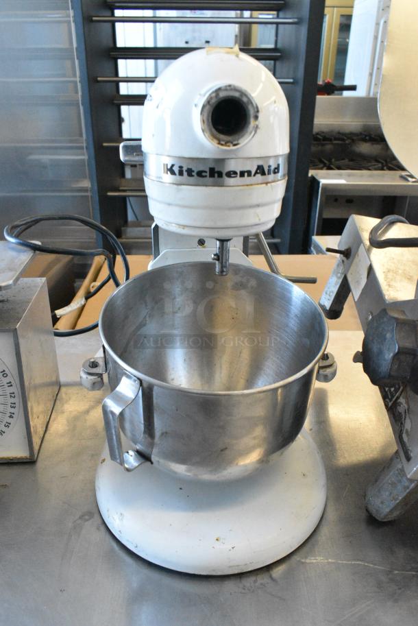 KitchenAid WY0585499 Metal Countertop Planetary Dough Mixer w/ Metal Mixing Bowl. 120 Volts, 1 Phase. Tested and Working! - Image 1 of 5
