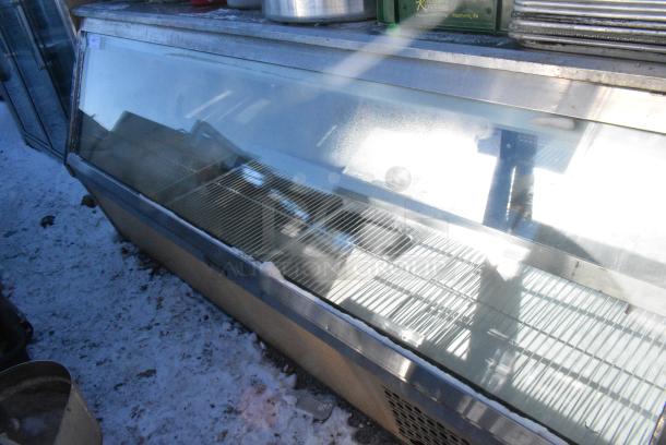 CustomCool Metal Commercial Deli Display Case Merchandiser. 115 Volts, 1 Phase. - Image 2 of 3