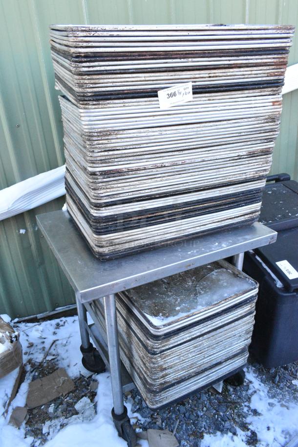 100 Full Size Metal Baking Pans. 100 Times Your Bid! - Image 1 of 3
