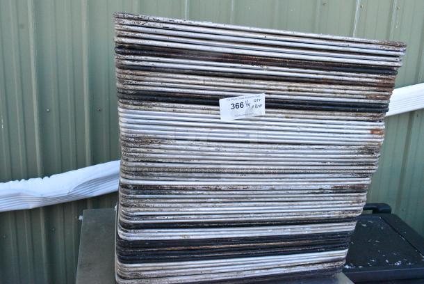 100 Full Size Metal Baking Pans. 100 Times Your Bid! - Image 2 of 3