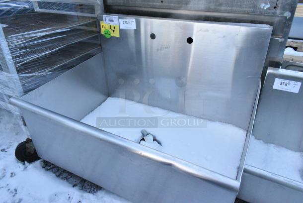 BRAND NEW SCRATCH AND DENT! Steelton 522US13624 Stainless Steel Commercial Single Bay SInk. No Legs. - Image 2 of 3