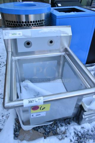 BRAND NEW SCRATCH AND DENT! Regency 600S11818 38 1/2" 16-Gauge Stainless Steel One Compartment Commercial Sink with Stainless Steel Legs and 1 Drainboard - 18" x 18" x 14" Bowl. No Legs.