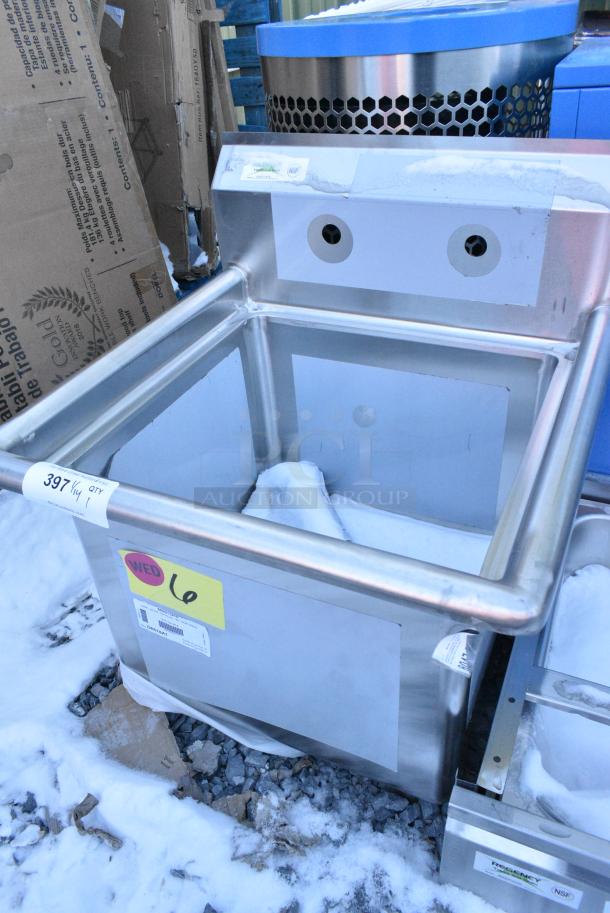 BRAND NEW SCRATCH AND DENT! Regency 600S11818 38 1/2" 16-Gauge Stainless Steel One Compartment Commercial Sink with Stainless Steel Legs and 1 Drainboard - 18" x 18" x 14" Bowl. No Legs. - Image 2 of 3