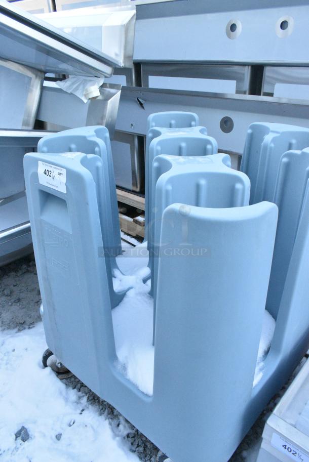 BRAND NEW SCRATCH AND DENT! Metro PCD1 Poly Dish Cart on Commercial Casters. - Image 1 of 3