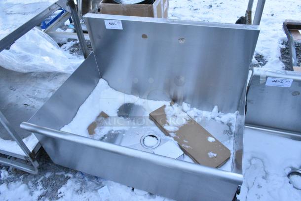 BRAND NEW SCRATCH AND DENT! Stainless Steel Single Bay Sink. No Legs. - Image 1 of 2