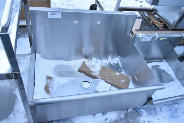 BRAND NEW SCRATCH AND DENT! Stainless Steel Single Bay Sink. No Legs. - Image 2 of 2