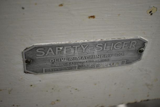 Oliver Metal Commercial Floor Style Bread Loaf Slicer. Tested and Working! - Image 4 of 4