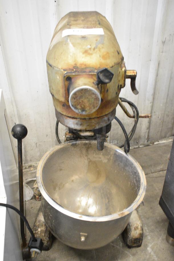 Hobart A200 Metal Commercial Countertop 20 Quart Planetary Dough Mixer w/ Mixing Bowl. 120 Volts, 1 Phase. Tested and Working! - Image 1 of 5