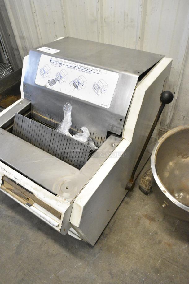Oliver 732-N Metal Commercial Countertop Bread Loaf Slicer. 115 Volts, 1 Phase. Tested and Working! - Image 5 of 6