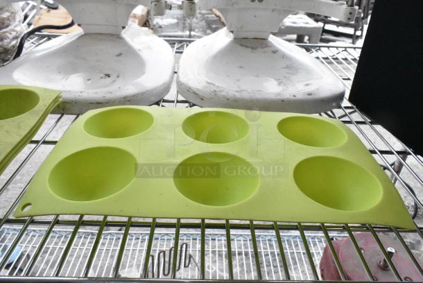 4 Green 6 Well Pan Liner. 4 Times Your Bid! - Image 3 of 3