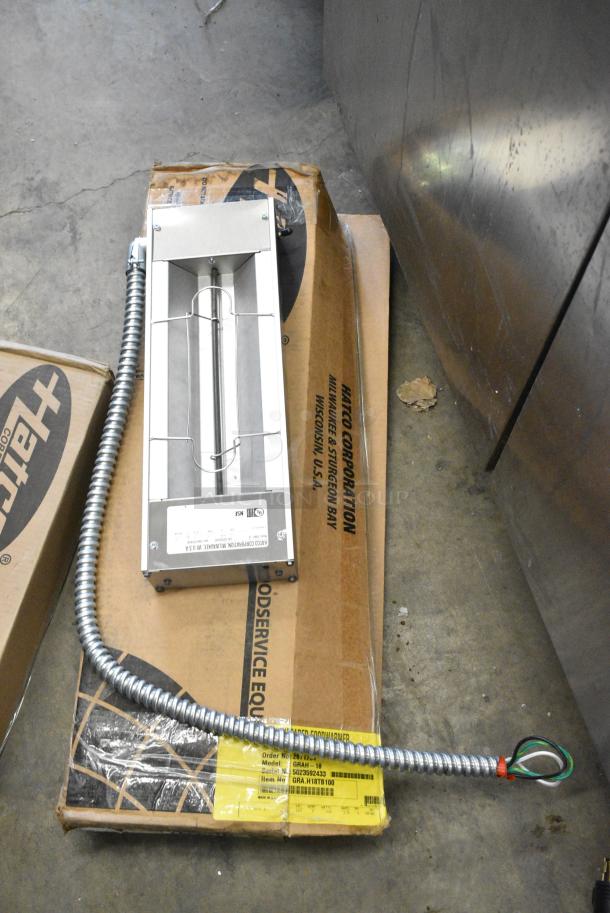 BRAND NEW SCRATCH AND DENT! Hatco GRAH-18 18" Glo-Ray High Wattage Infrared Food Warmer with Toggle Controls. 120 Volts, 1 Phase. - Image 1 of 5