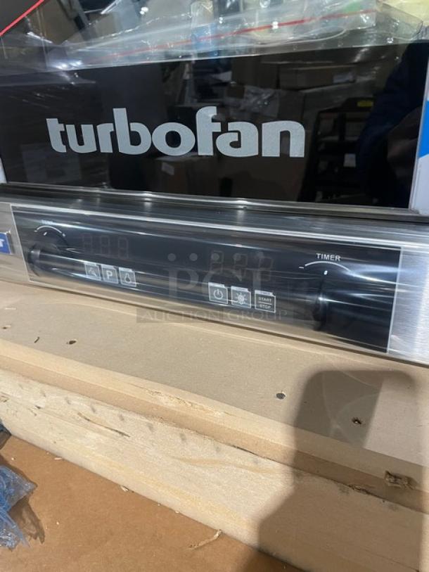 BRAND NEW! IN THE BOX! Moffat TurboFan 20D Series Commercial Stainless Steel Electric Powered Half-Size Countertop Convection Oven! With Wire Oven Racks! Model: E23D3 SN: 2271163! 208V 1 Phase! With Legs! - Image 10 of 13