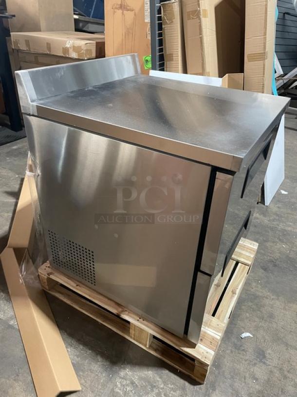 BRAND NEW! IN THE BOX! Turbo Air Super Deluxe Series Commercial Stainless Steel 2 Drawer Refrigerated Worktop Cooler! With Back Splash! Model: TWR-28SD-D2-N SN: H2VTW2RD219002! 115V 1 Phase! With Casters! - Image 8 of 14