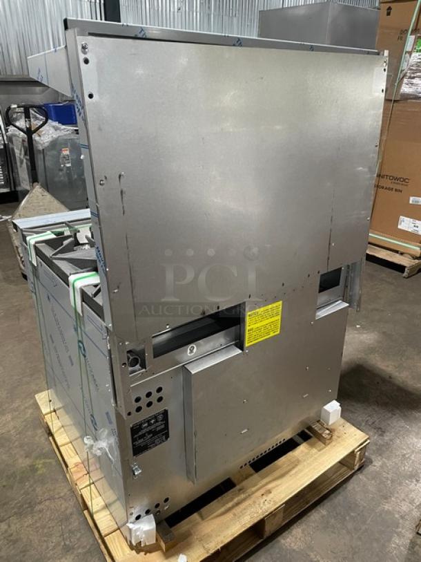 BRAND NEW! IN THE BOX! Vulcan Endurance Series Commercial Stainless Steel Natural Gas Powered 6 Burner Range & Oven Combo! With Chrome Plated Wire Oven Racks! With Back Splash & Overhead Salamander Shelf! Model: 36S-6BN SN: 482067916! With Legs! - Image 4 of 17