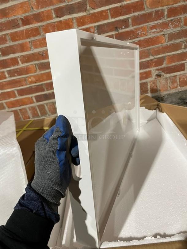 NEW! FULL PALLET! Wescon By Lancaster Commercial Products Commercial White Large Size Lacquered MDF Serving Trays! With Handles! Model: 0911002WHT4! ALL NEW IN THE BOX! 26X Your Bid! - Image 8 of 10