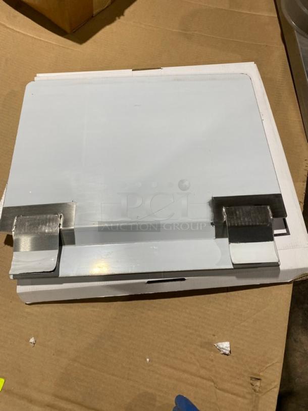 BRAND NEW! IN THE BOX! BK Resources Commercial Stainless Steel Fryer Splash Guard! Model: BK-FSS! - Image 4 of 7