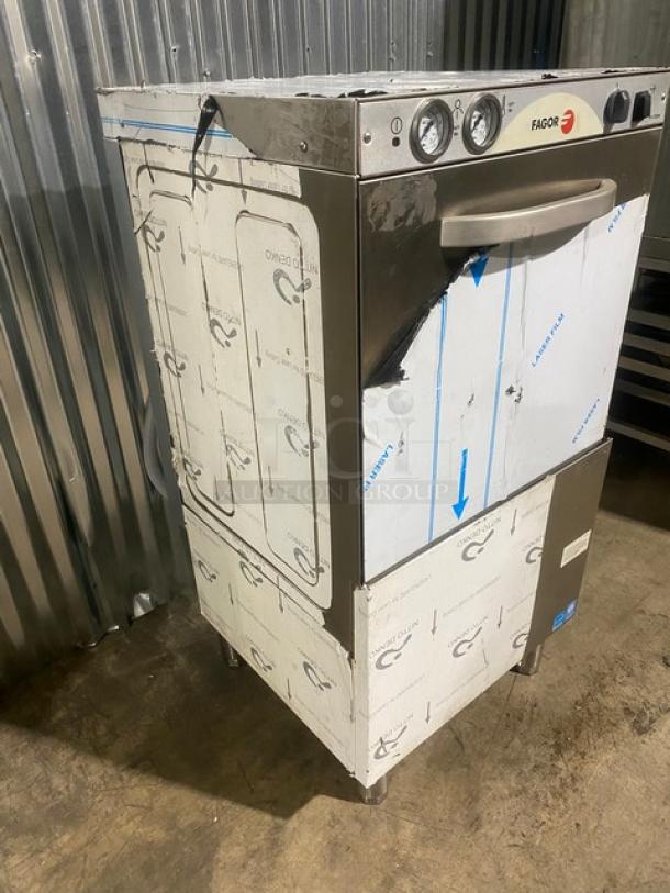 NEW! SCRATCH-N-DENT! Fagor Commercial Stainless Steel Free-Standing Professional Dishwasher! Energy Star Certified! Model: FI-72W4W SN: 1102 000163! 240V 3 Phase! On Legs! - Image 2 of 11