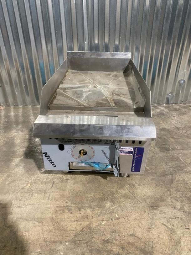 NEW! SCRATCH-N-DENT! 2021! Venancio Rocket Cooking Series Commercial Stainless Steel Natural Gas Powered Countertop Flat Griddle! With Thermostatic Controls! With Back & Side Splash! Model: RCPGT15G-CT SN: 2572482106250198! On Legs! - Image 1 of 10