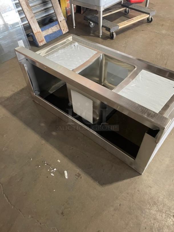 NEW! SCRATCH-N-DENT! Prepline Commercial Stainless Steel Single Bowl Underbar Hand Sink! With 3" Back Splash! With Left & Right Side Drain Boards! Model: BAR-1C-LR! - Image 3 of 7