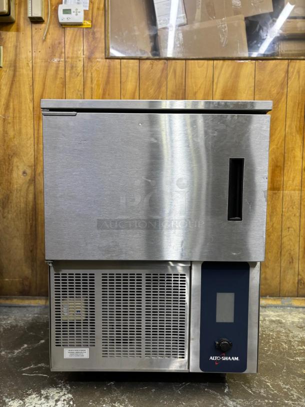 Alto-Shaam QC3-3 27" Quickchiller COOLER Reach in Commercial Countertop Blast Chiller - 36 lb. - Image 1 of 5