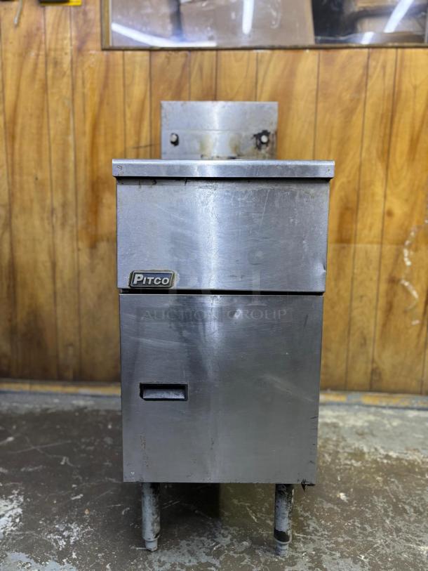 PITCO Gas Fryer, Floor Model, Natural Gas, New Scratch And Dent - Image 1 of 3