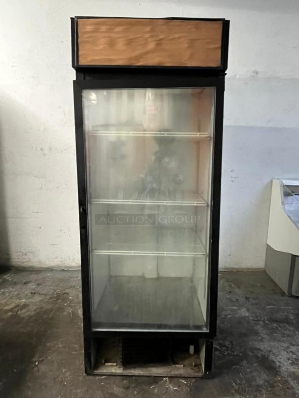 Master-Bilt Upright Refridgerator - Image 1 of 6