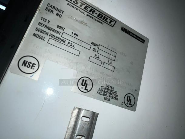 Master-Bilt Upright Refridgerator - Image 4 of 6