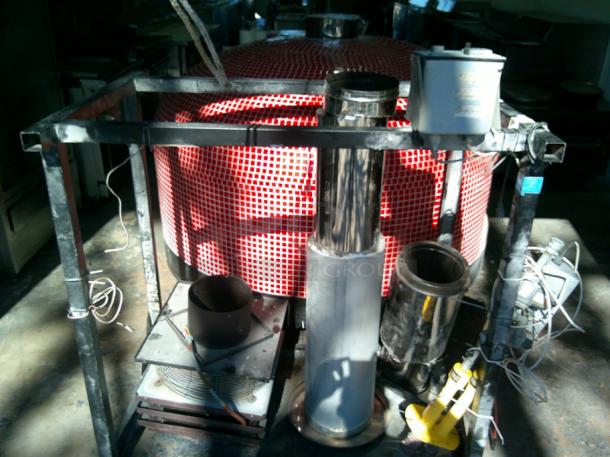 WOW LIKE NEW Forno Bravo 6' Round Brick Pizza Oven Complete With Stand, Controls, Fan, Gas Lines, Chimney - Image 2 of 6