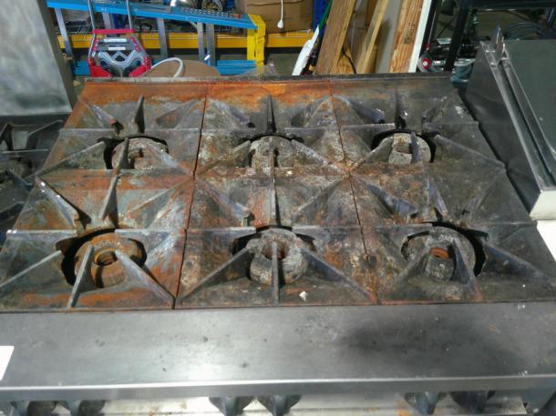 Vulcan 36C-6B 36" 6 Burner Gas Range w/ Convection Oven, Natural Gas Comes With Many Cast Iron Pans - Image 3 of 6