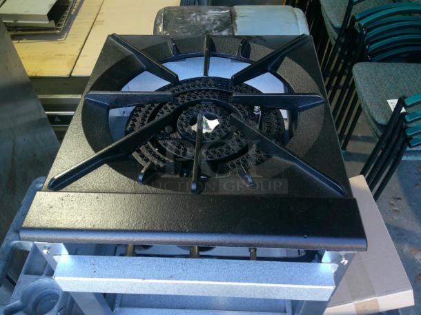 BRAND NEW Turbo Air TASP-18 1 Burner Stock Pot Range, Natural Gas - Image 1 of 7