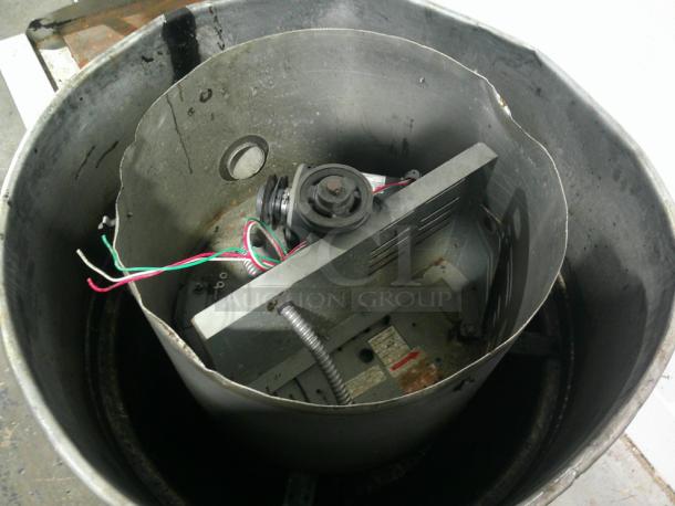 WOW - Whole Vent Fan Roof Hood Ducting System, Comes with LIKE NEW Motor for install! - Image 4 of 6